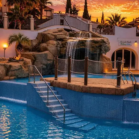 With Jacuzzi In Calp, 70 M², 4 Guests Апартаменты